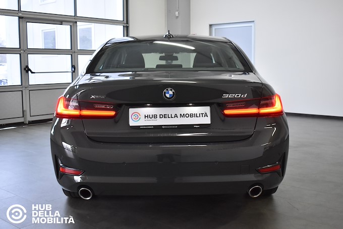 BMW 320d xDrive Business Advantage